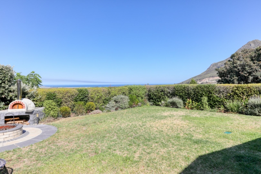 To Let 3 Bedroom Property for Rent in Noordhaven Western Cape